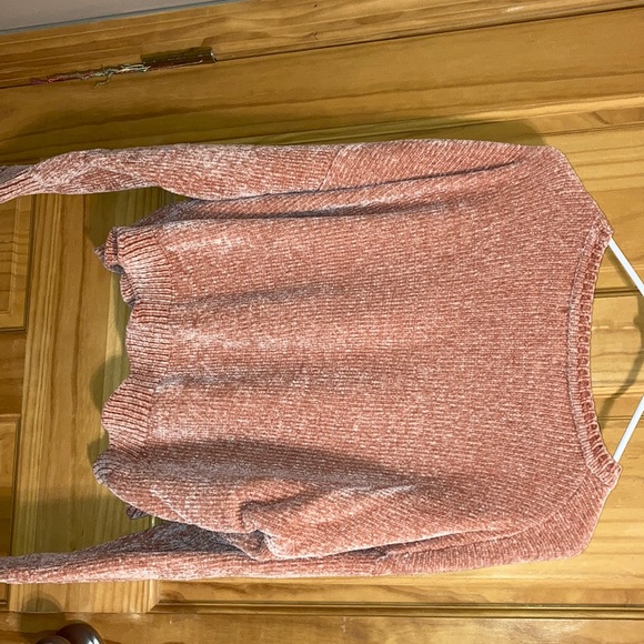 Light Pink sweater - Picture 2 of 5